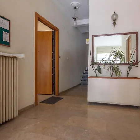 Aris Piraeus- Sailor's Friend Apartment Piraeus
